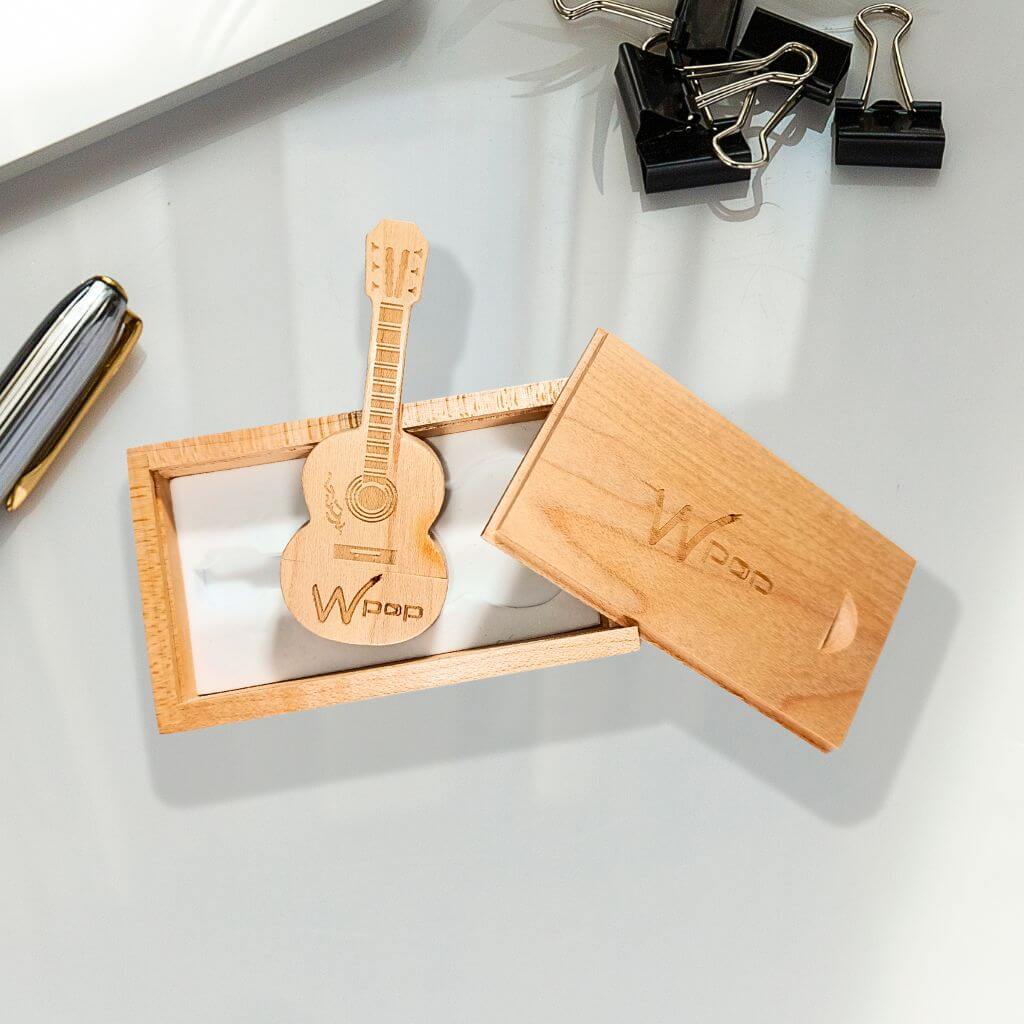 Wooden Guitar USB Stick (32gb) - The WPop Shop